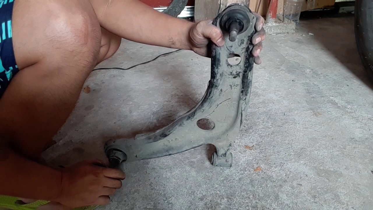KALAMPAG NG PANG ILALIM | Paano palitan ang mga bushing at ball joint | Mekaniko