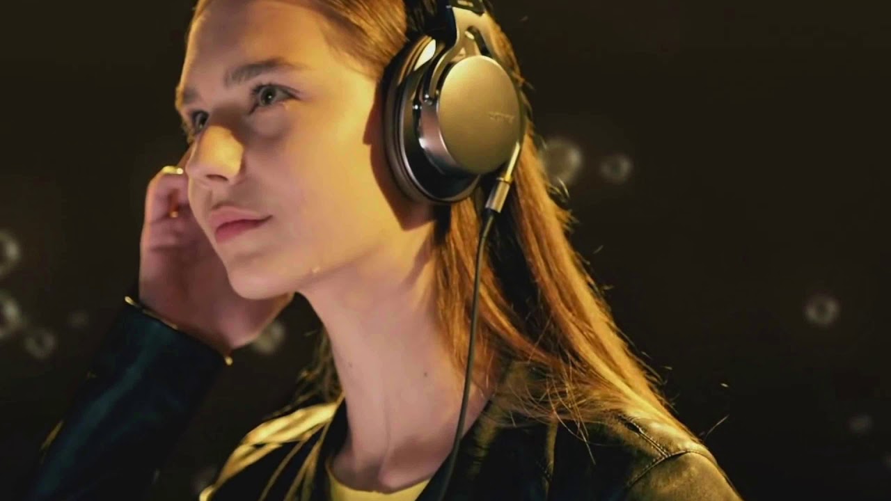 Sony Hi-Res Audio Walkman & Headphones