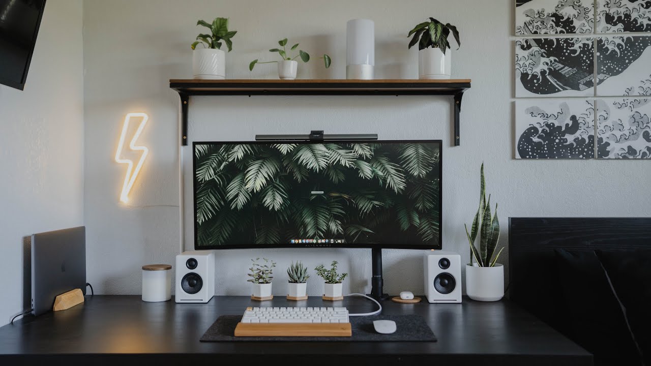 My 2020 Workspace + Desk Tour