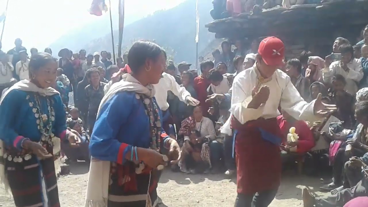 Karmarong culture dance Singer ,& composer by chhorden lama #karmarong 