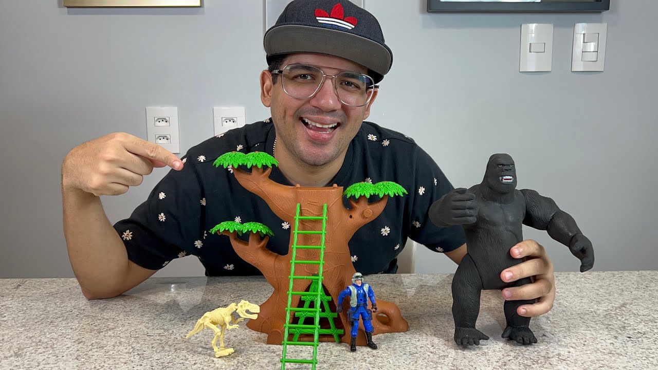 ENCONTREI A ÁRVORE MISTERIOSA DO KING KONG!!!