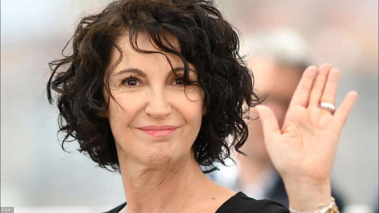 Zabou Breitman revient sur le film &eacute;rotique qu&rsquo;elle a tourn&eacute;  &ldquo;Je regrette pas du tout&rdquo;