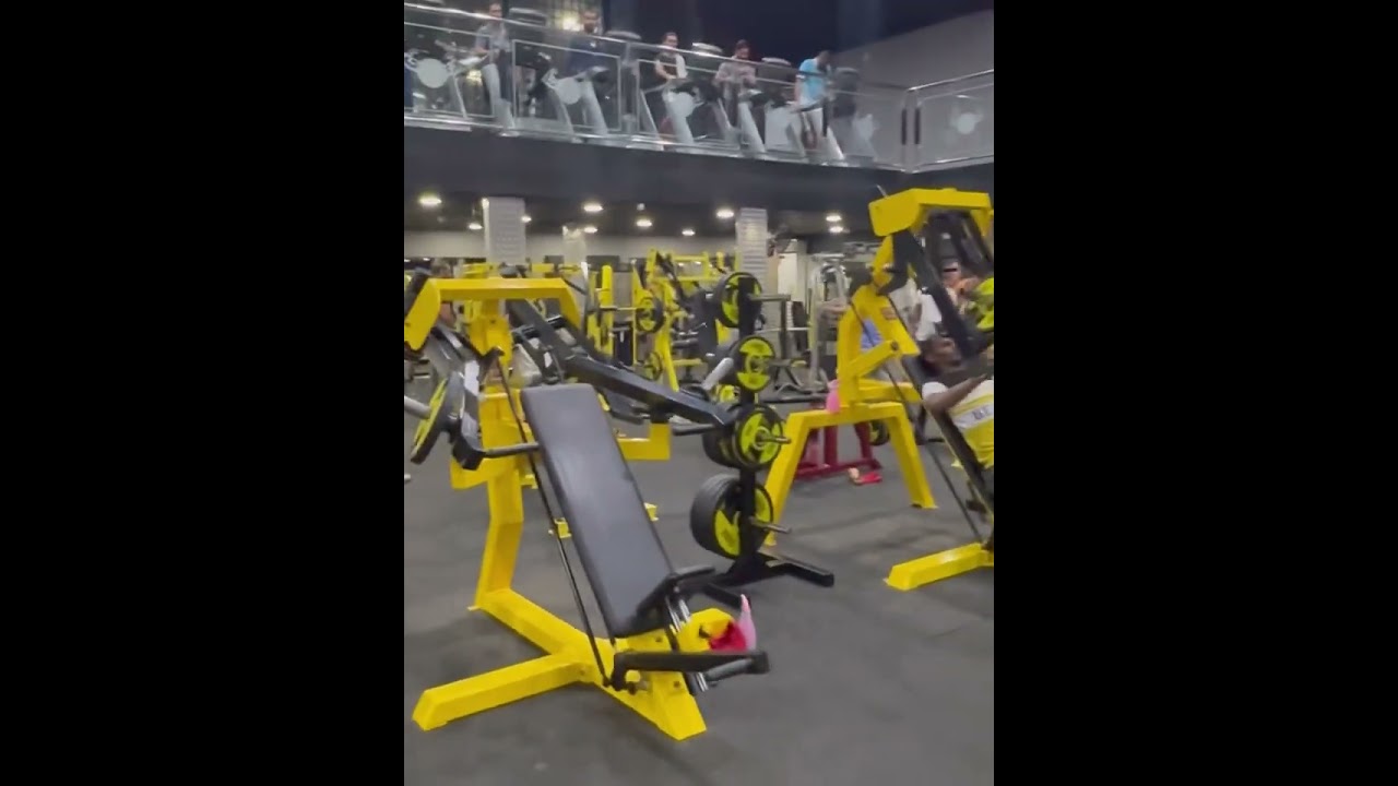 Power Gym Saudi Arabia Dammam 2nd vlog 💪🏻💪🏻like and comment