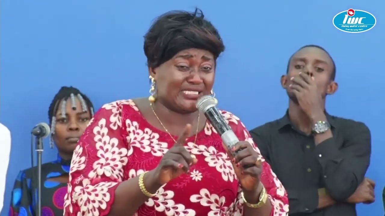 UPENDO NKONE AKIONGOEA MANENO MAZITO NA KWA UCHUNGU AKILISIHI KANISA LIZIDI KUMTEGEMEA MUNGU