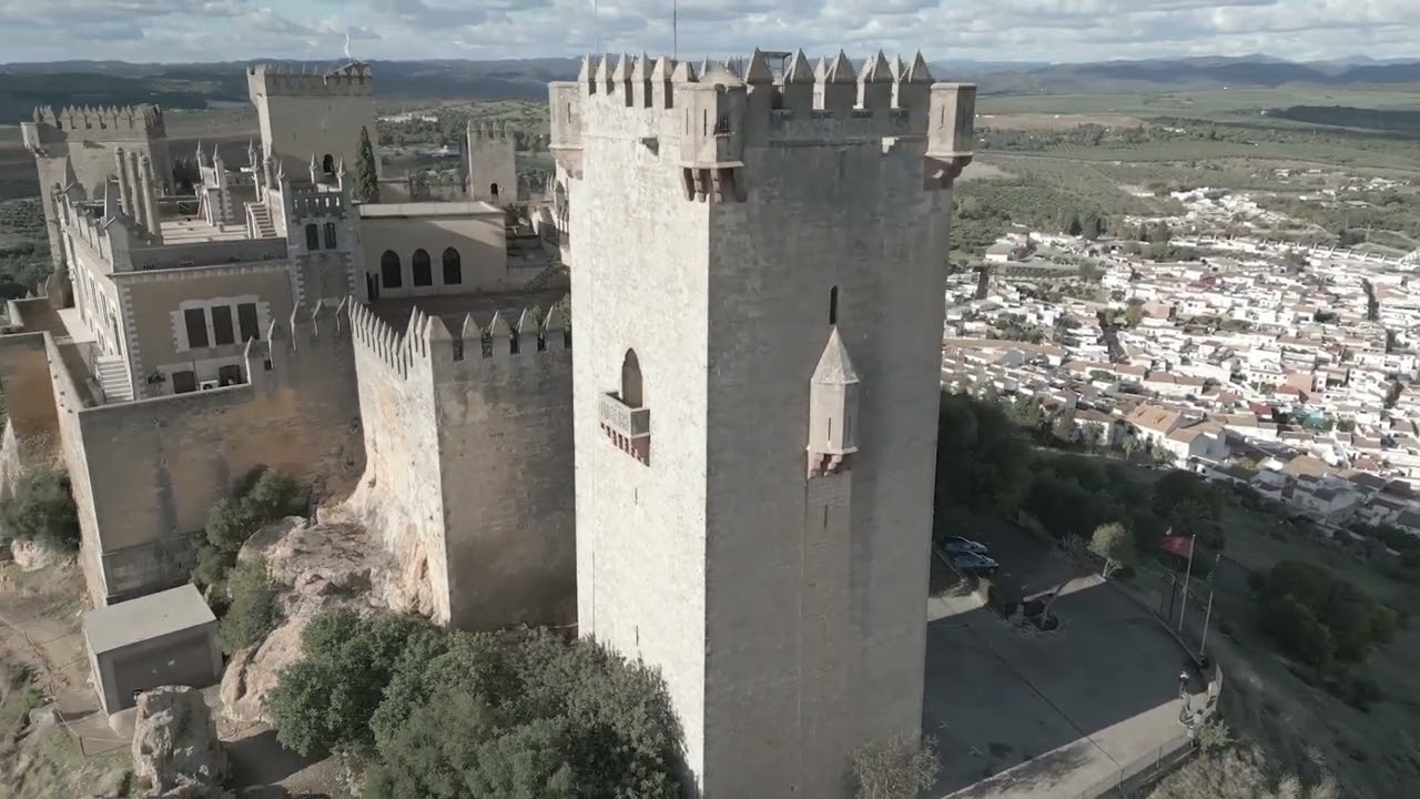 Sobre vuelo del castillo de almodovar 2022