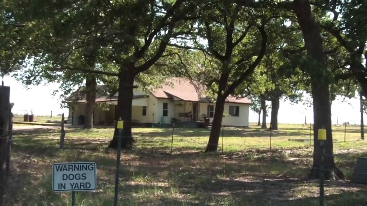 For Sale: 16.65 Acres Land & House in Marlin, TX.