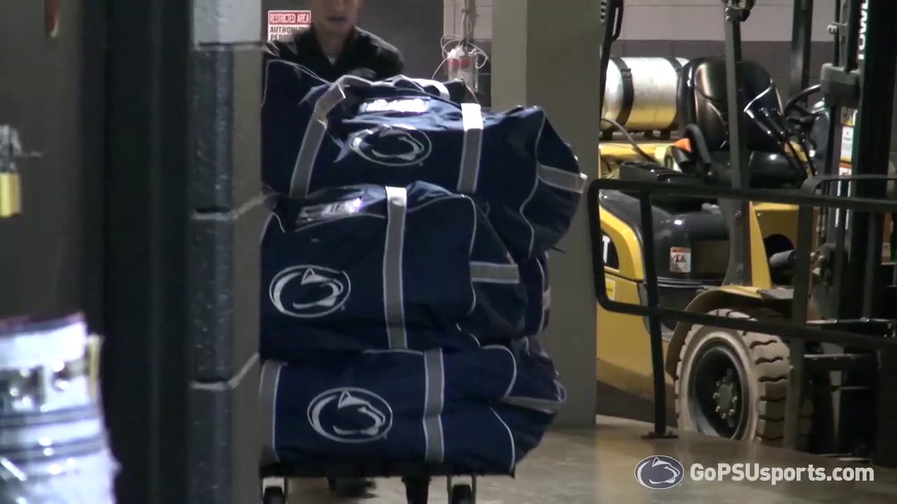 MHKY: Locker room set up at U.S. Bank Arena