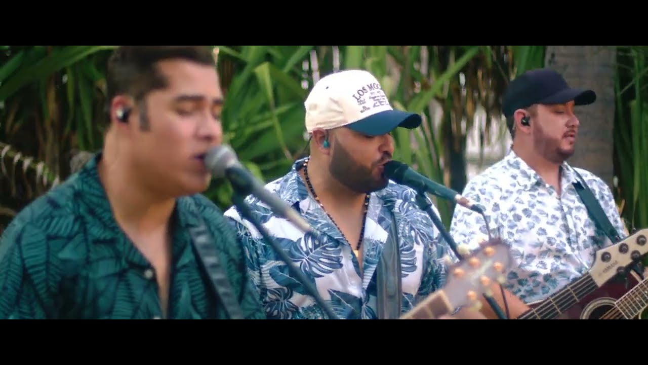 Los Nietos De Mochis - Mi Historia Entre Tus Dedos (En Vivo)