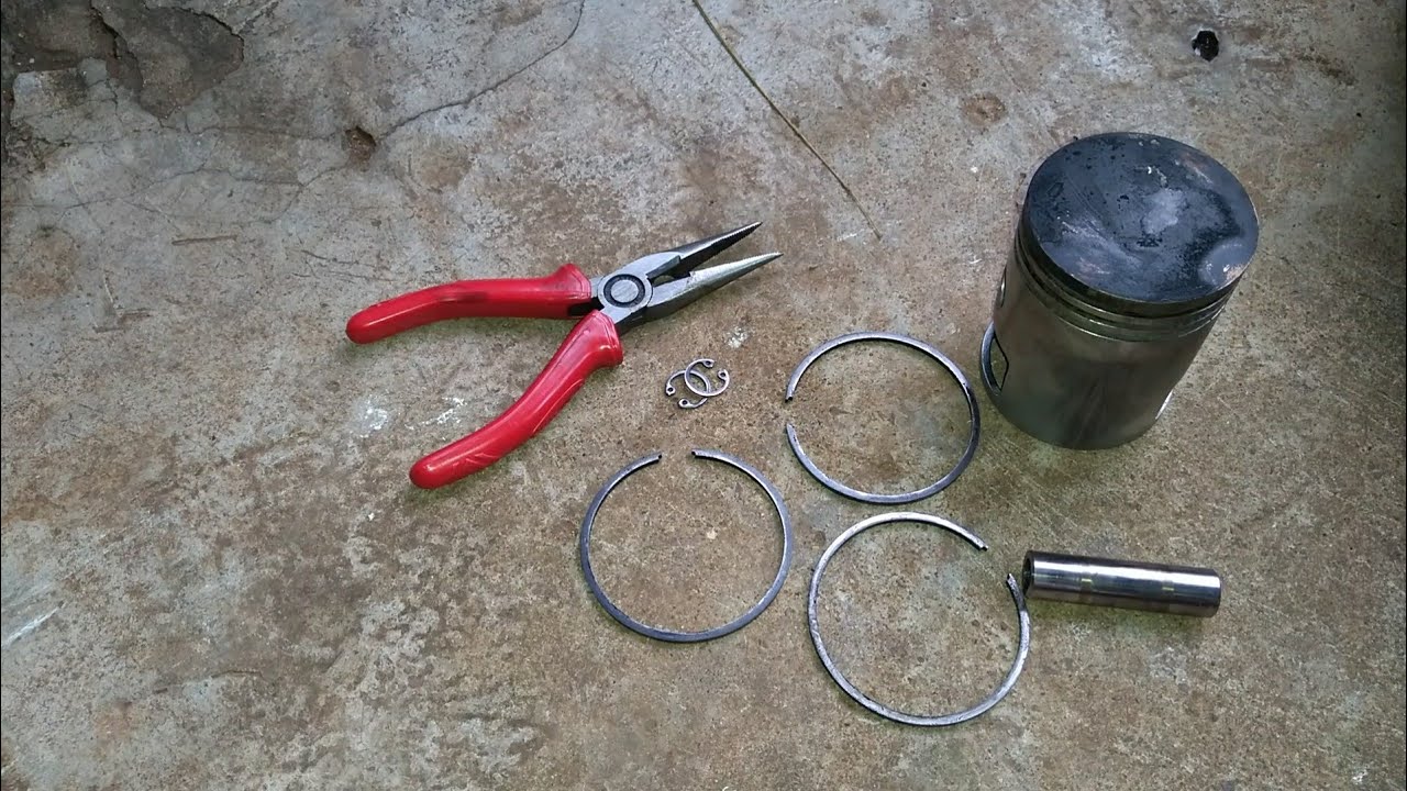 Jawa yezdi piston ring removing process