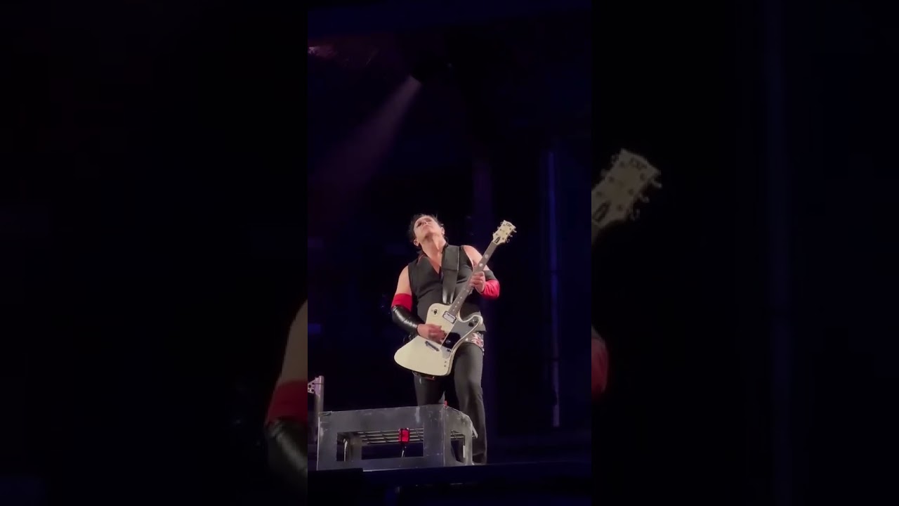 Richard ZK solobl Ausl&auml;nder #live #rammfan #rammstein #metall