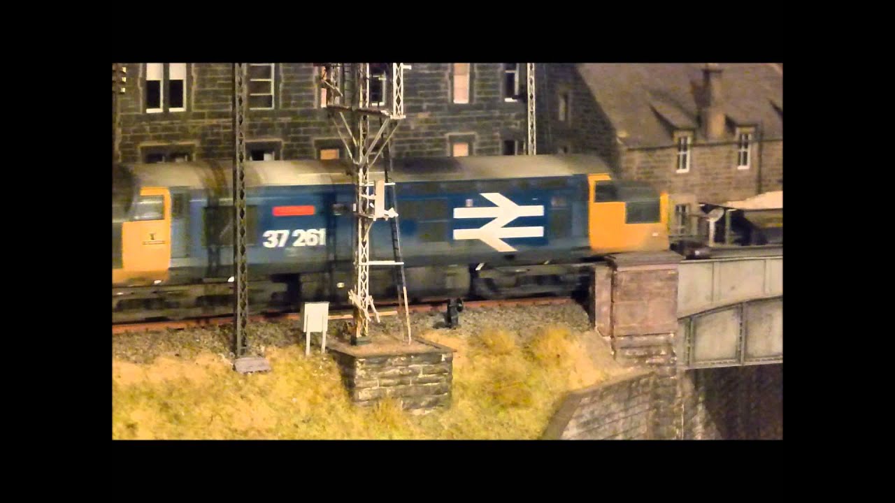Class 37 DCC sound 37261 Caithness on ballast train