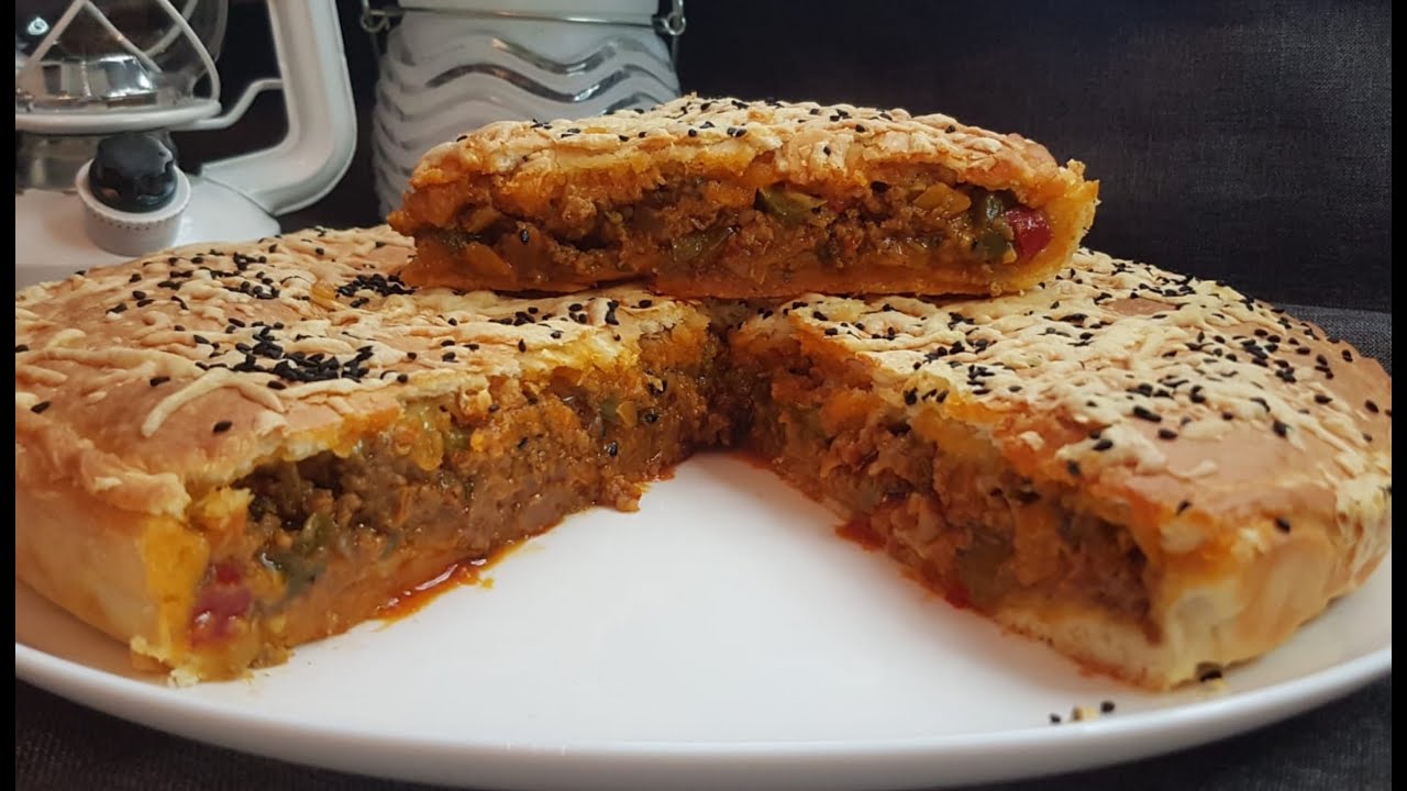 Luftiges Fladenbrot / Pide mit Hackfleischfüllung Ramadan Rezept