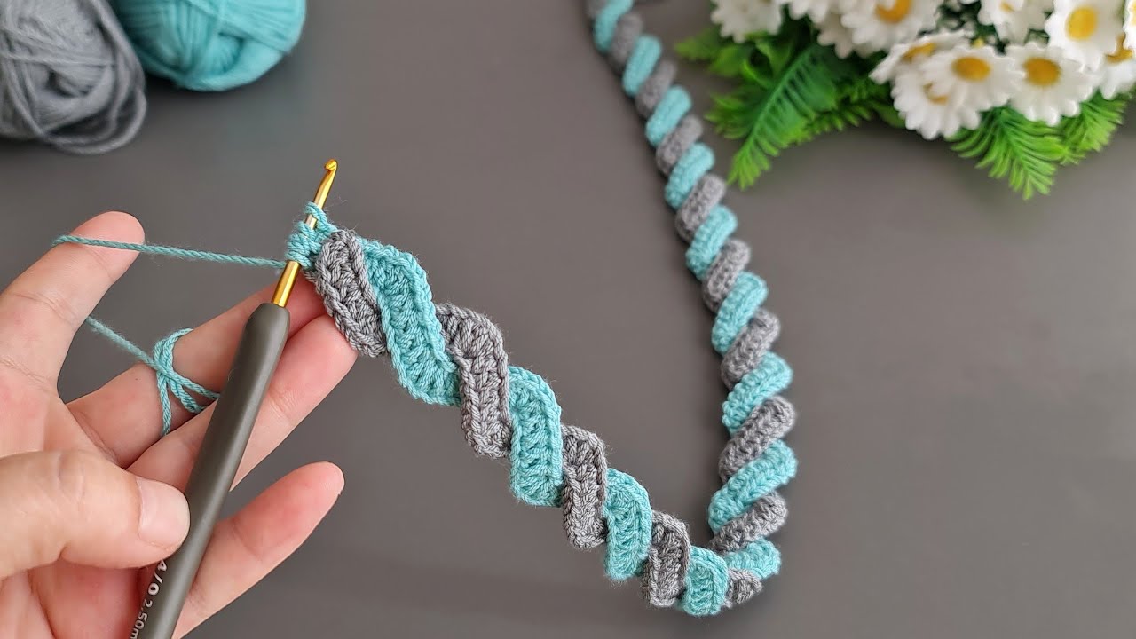 Wow!. 😇Amazing!. sell as many as you can weave. Crochet gorgeous hairband.Hair band.Tunisian crochet