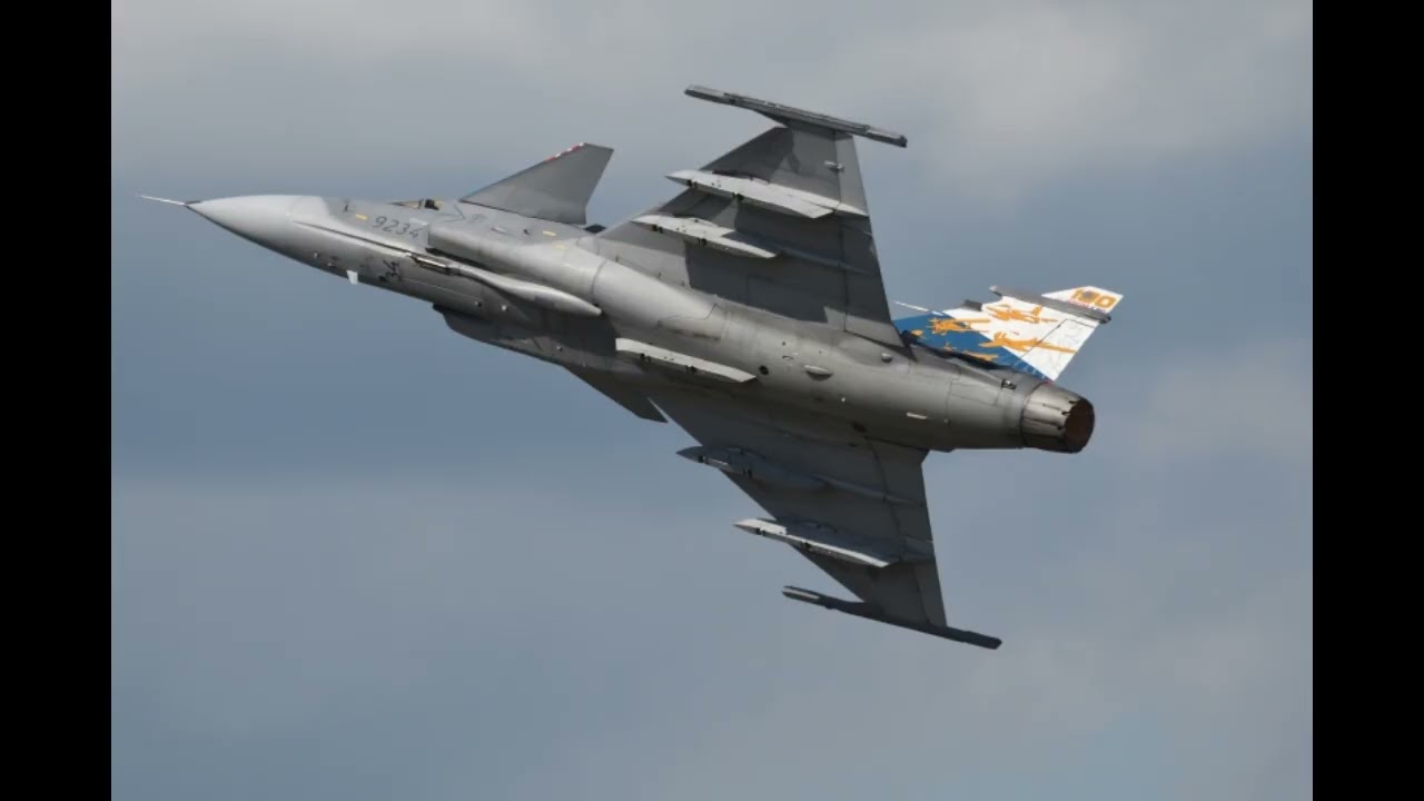 Recording of  247.875 2025 07 07 Czech Gripens Talking to Multi