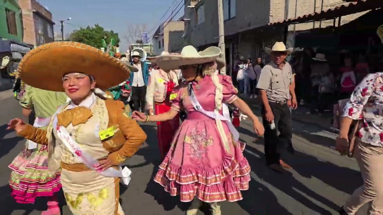 Carnaval Los Reyes La Paz 2025 con la Sección de Charros Los Alacranes