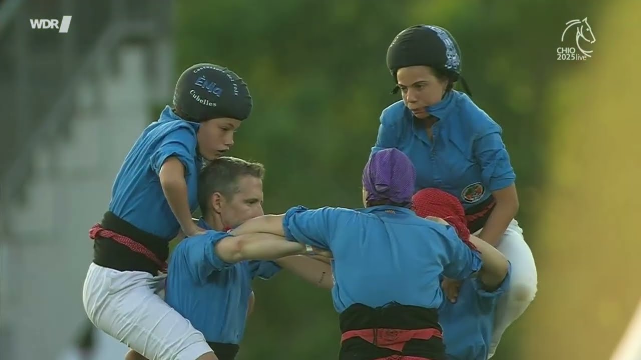 Castellers del Foix de Cubelles - Resum de la Cerimònia inaugural CHIO Aachen (juliol 2025)