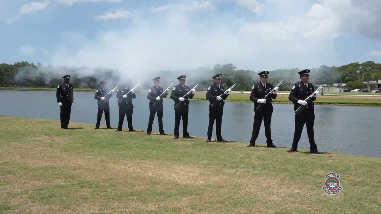 Sarasota Police Honor Guard & Traffic Unit Honor Retired Sarasota Police Lieutenant Joseph Munyak