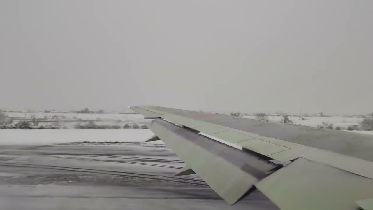 2026.2.7・富山空港・雪の中〜離陸