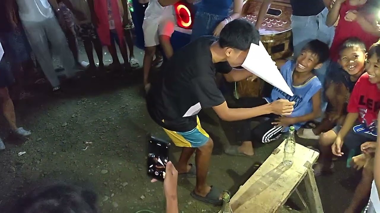 PITIKIN ANG KALAMANSI WITH THE TWIST GIRLS VS BOYS