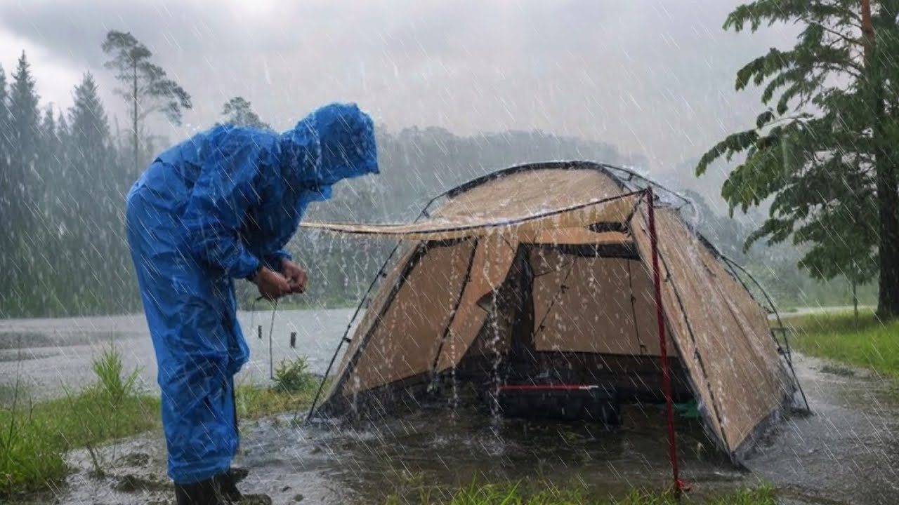 GETING CAUGHT IN A RAINSTORM NEAR LAKE‼️ CAMPING IN HEAVY RAIN 🌧️