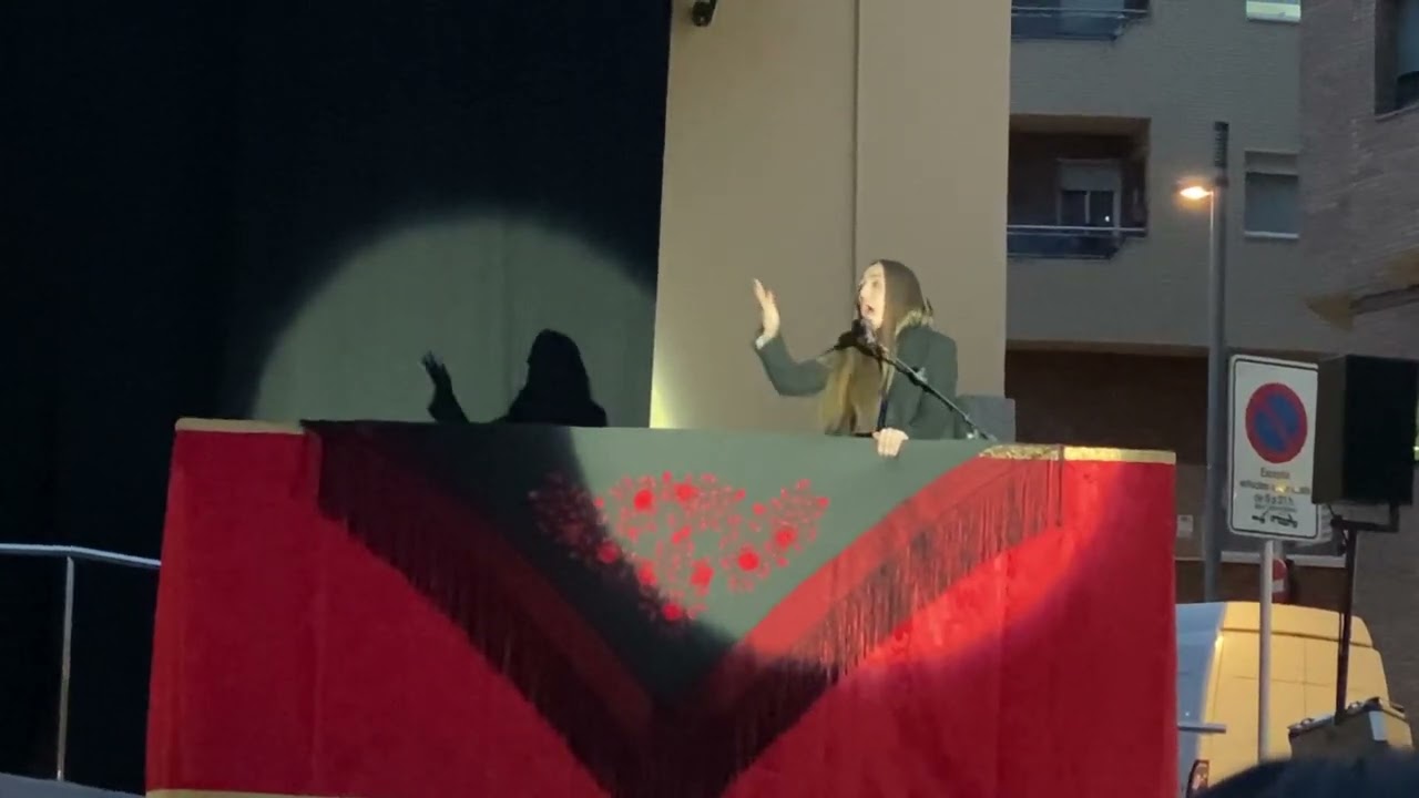 María Carrasco canta una saeta en Sant Vicenç dels Horts