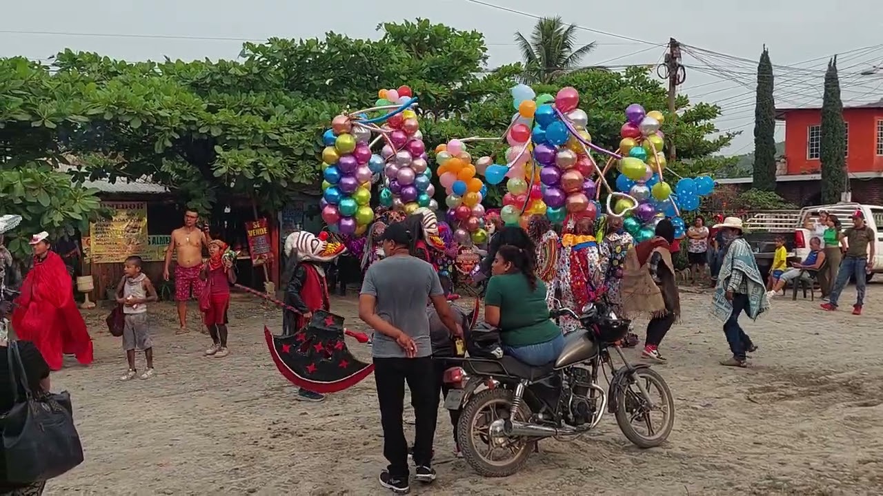 cierre de carnaval Estero del Idolo Alamo Veracruz 2024 Banda Sorpresa