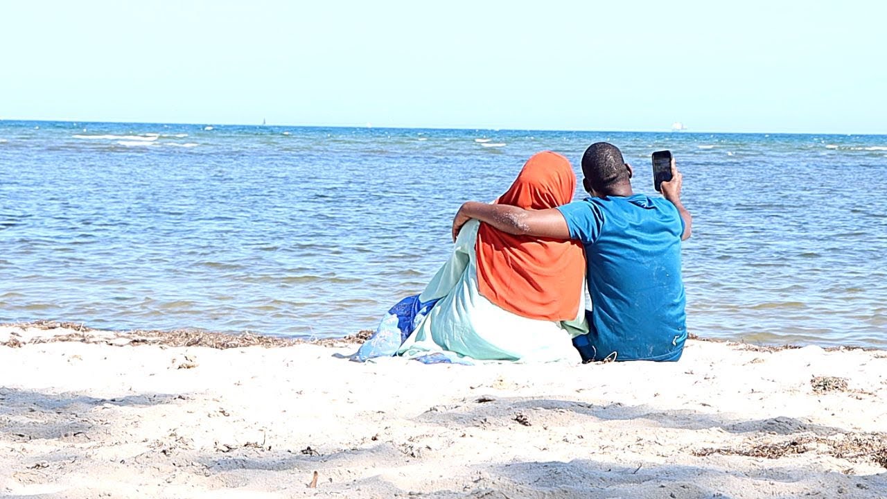 طريقة عمل المرجخيص السوداني 🥘طريقة 💄مكياجي مشينا الشاطئ Sudanese food makeup skincare beach 🏝