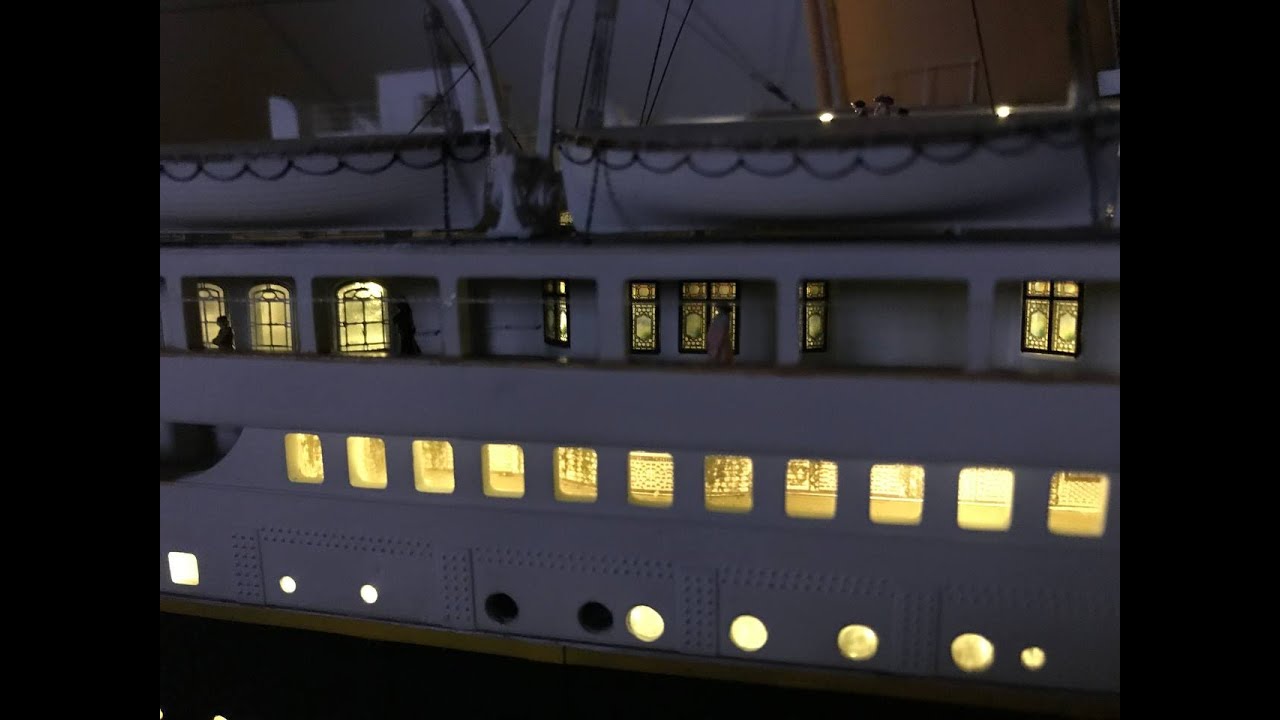 Titanic lights on model scale 1:200