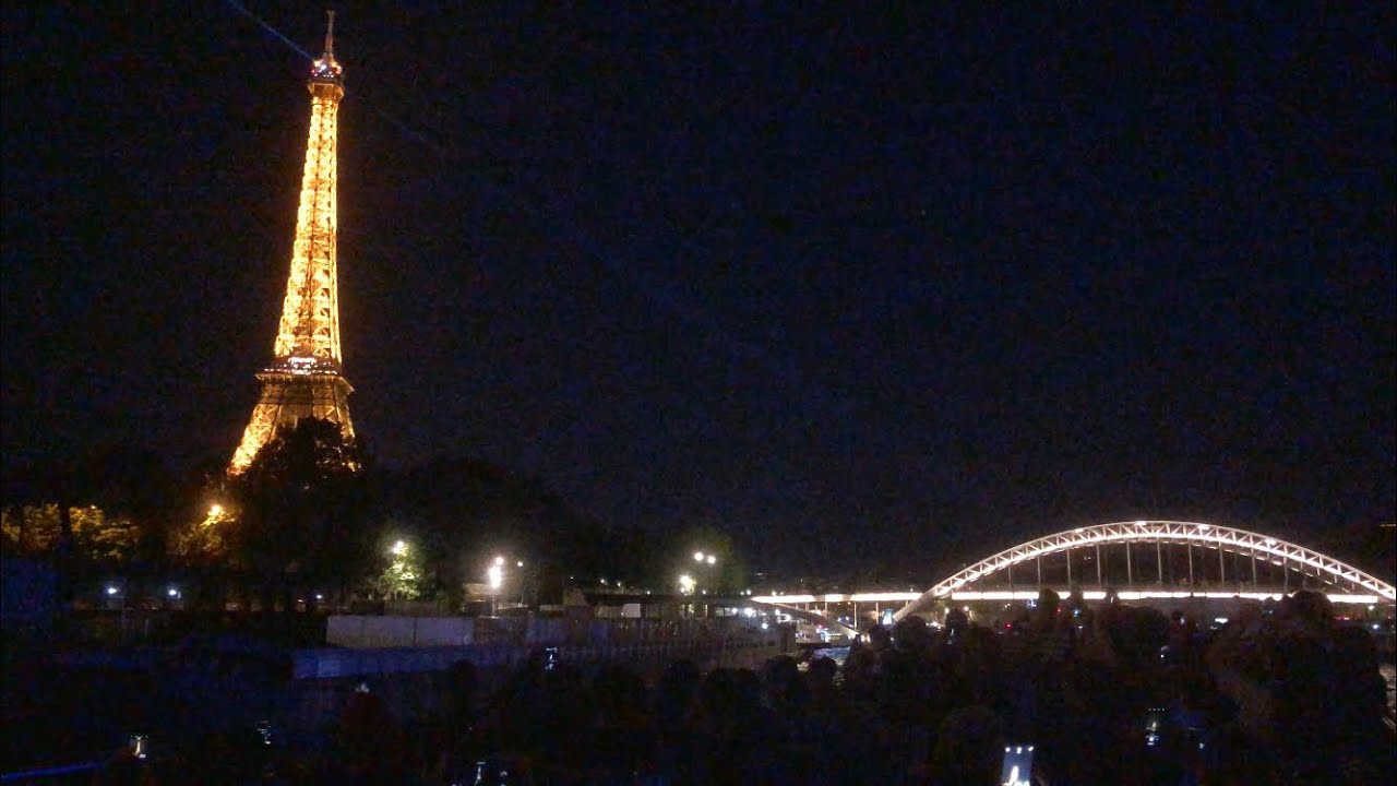 BATEAUX-MOUCHES PARIS 06/30/2019 PARIS 4K