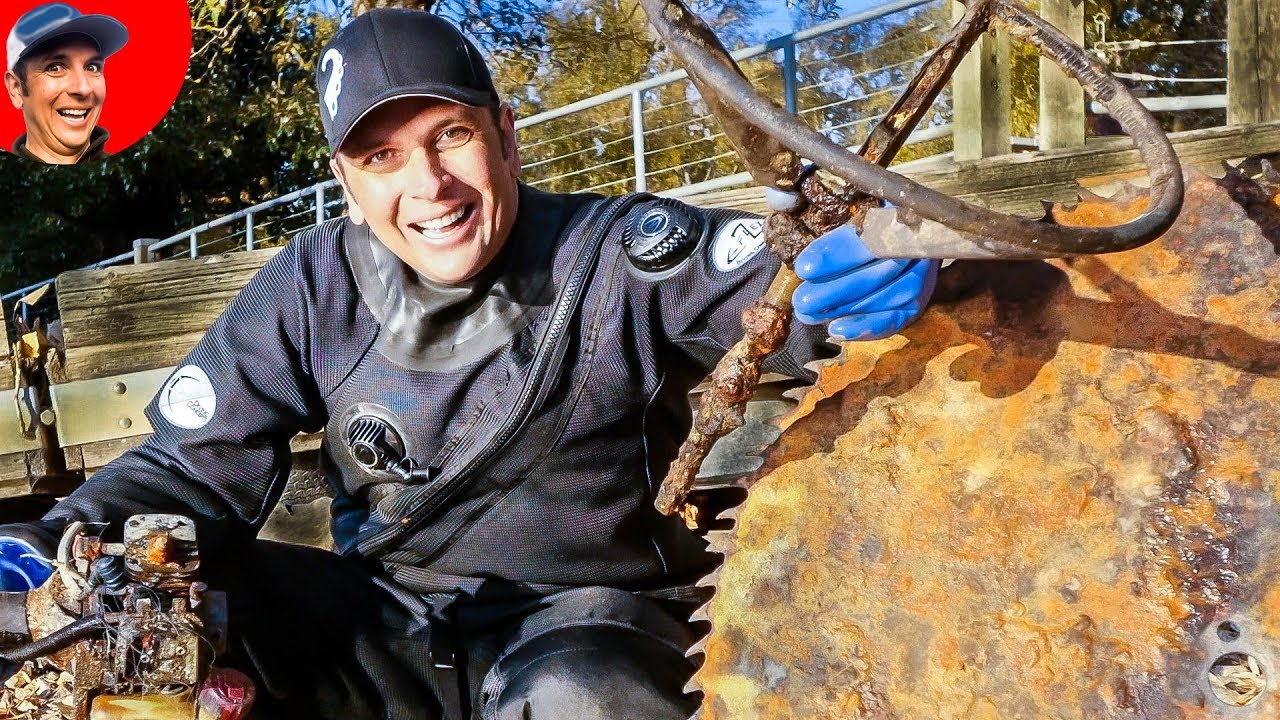 Found Truck 25' Underwater in River while Scuba Diving!