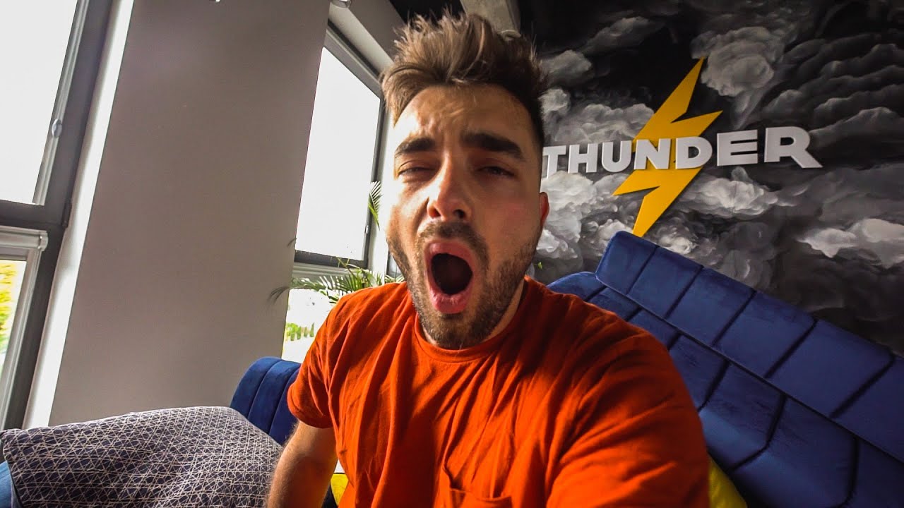 SPĘDZIŁEM NOC W THUNDERZE