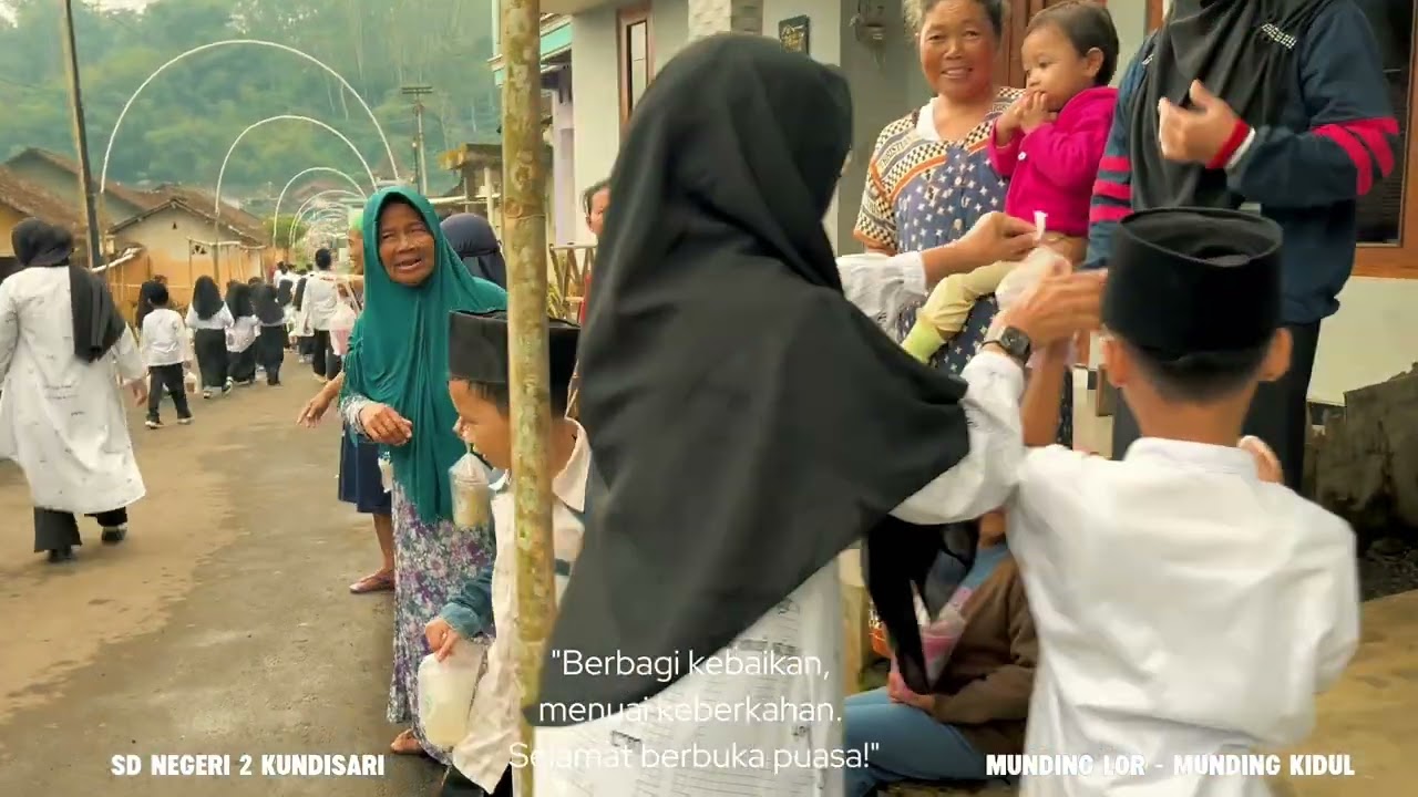 Berbagi Takjil di SD Negeri 2 Kundisari