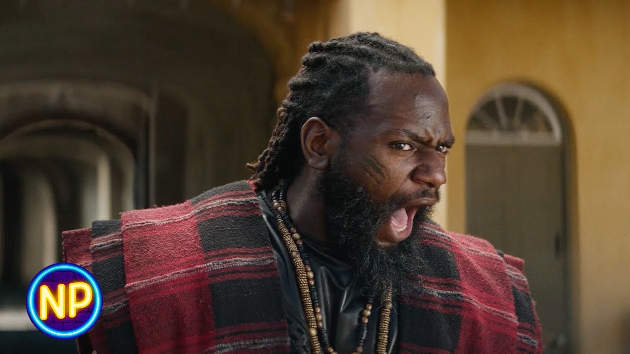Nanisca and Nawi Narrowly Escape | The Woman King (2022)