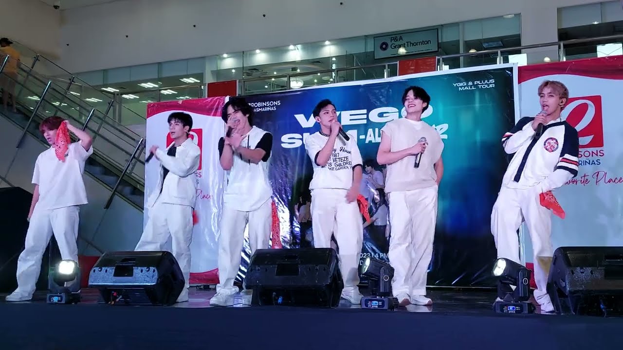 Pluus performs 'Everybody' by Backstreet Boys at Robinsons Dasmariñas (June 10, 2023)