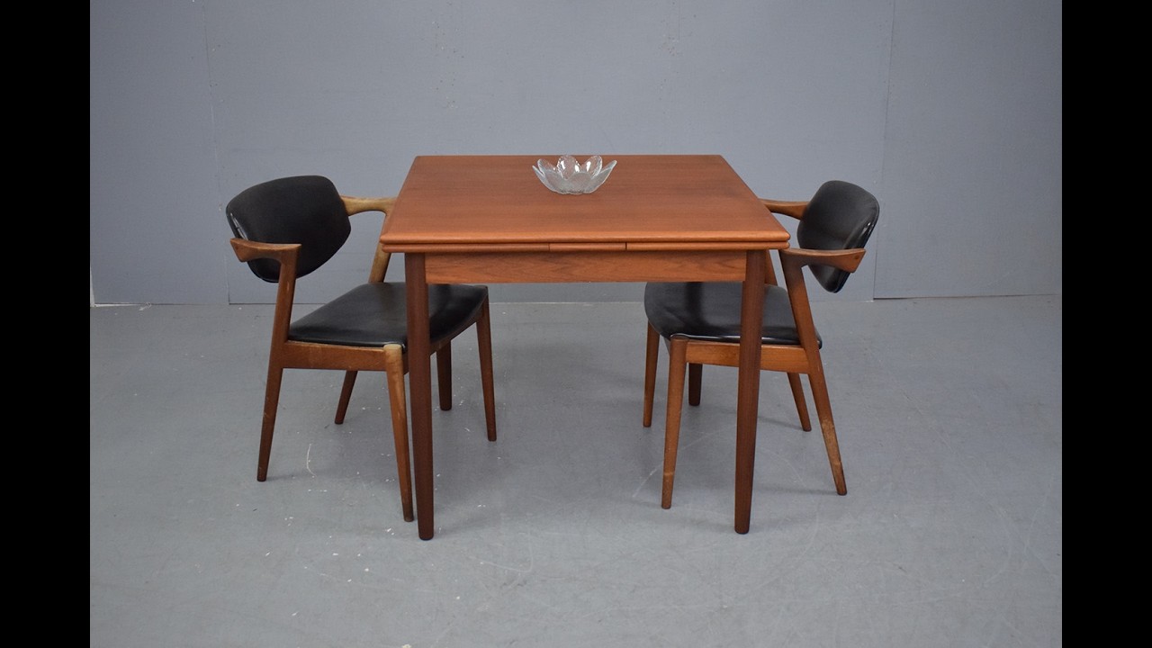 Compact vintage teak dining table produced by Danish Mobelfabrik
