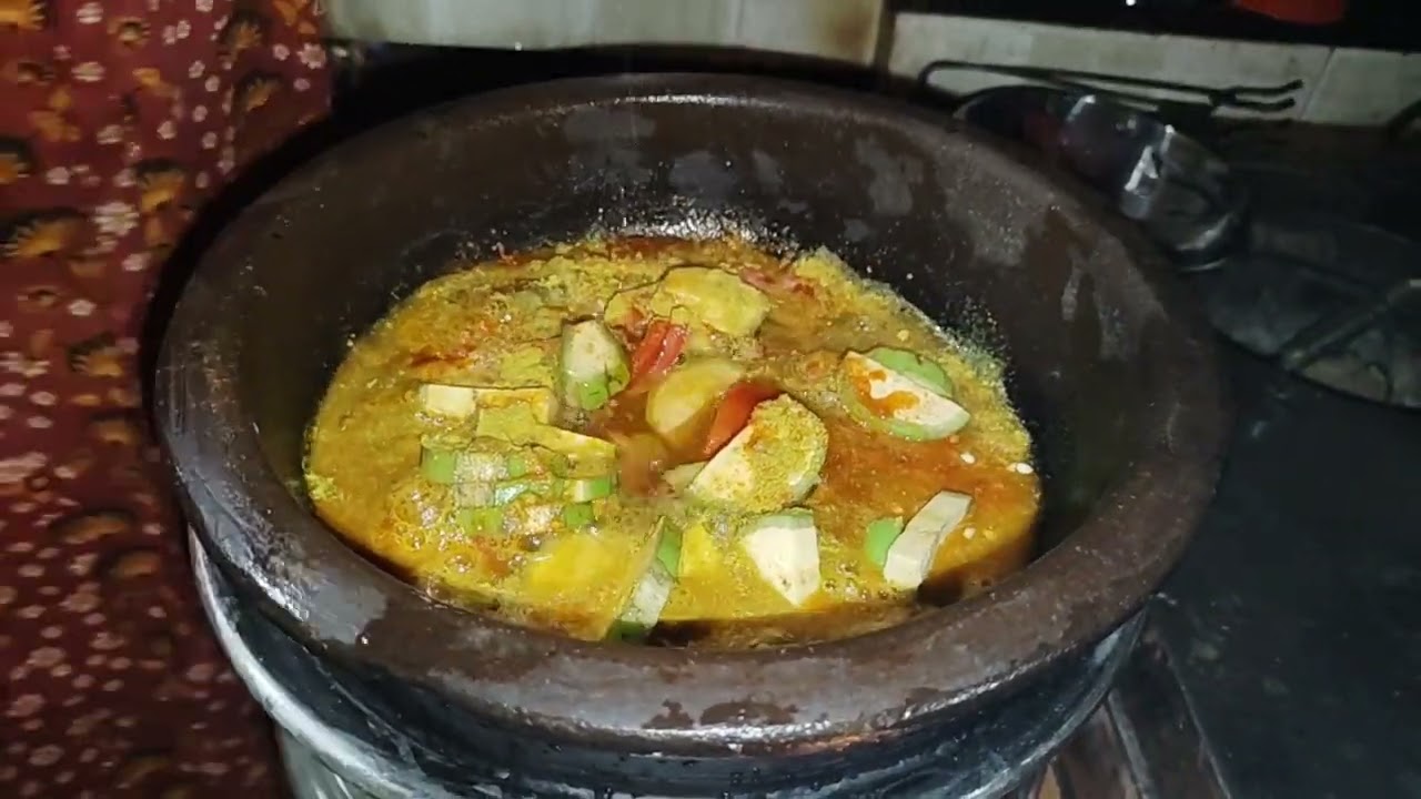 വറുത്തരച്ച കടുക്ക കറി | Kallummakkaya curry #kallumakkaya #yutubeviralvideo #viralvideo #foodie 