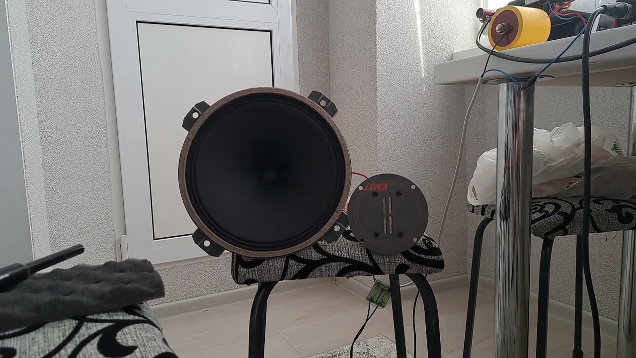 Isophon p25 a + emit 3