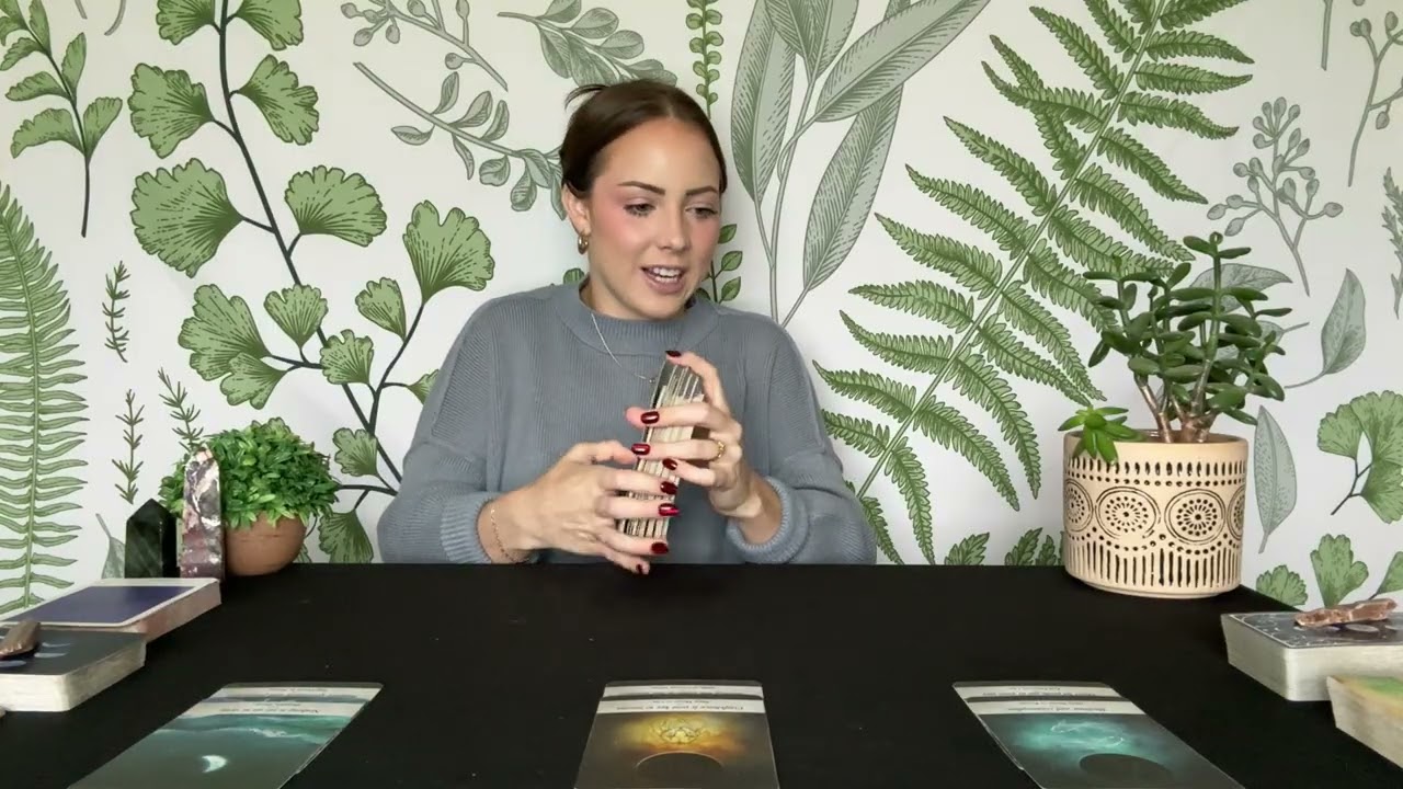 LIBRA TAROT | You have a decision to make, Libra! | SEPTEMBER 2025
