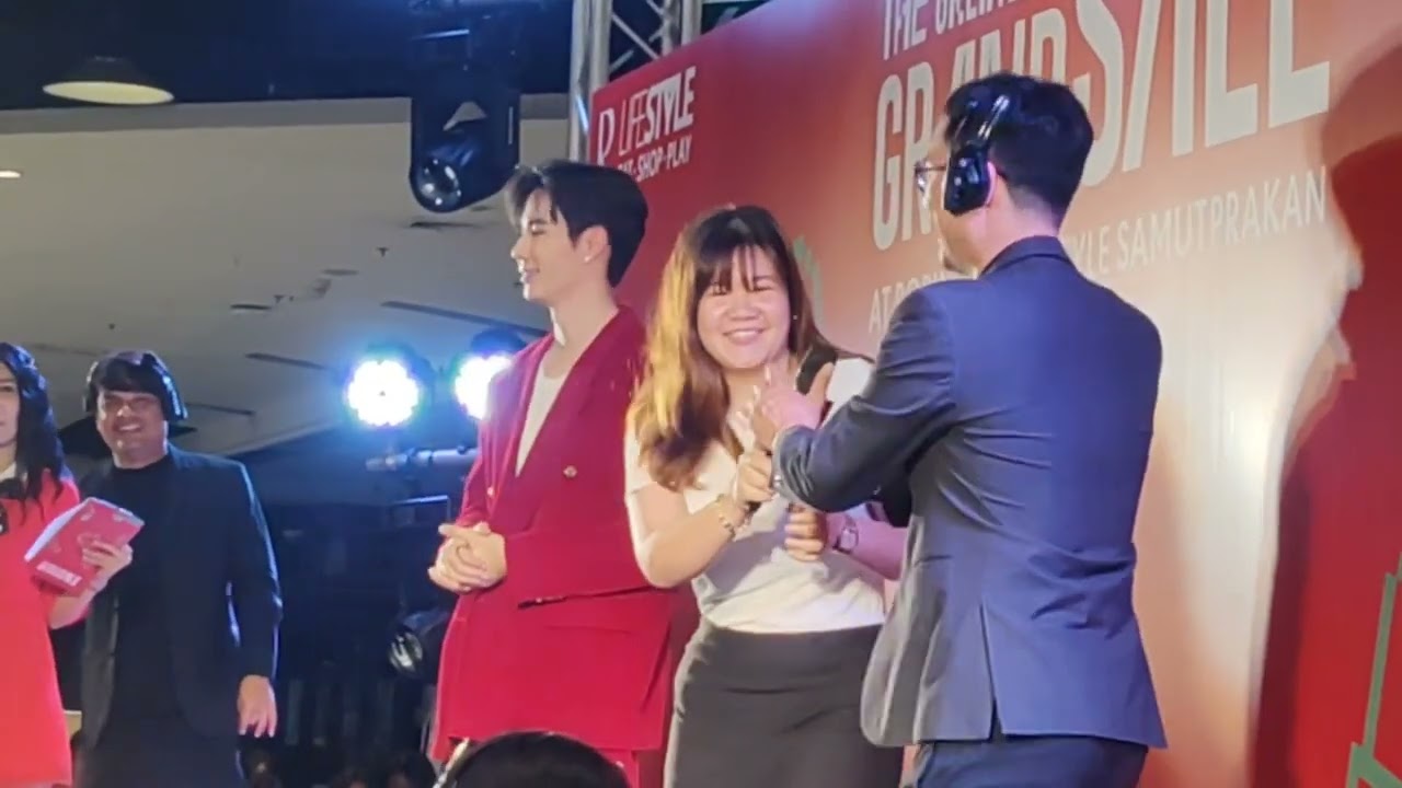 รวมคลิปสุดฟินนนกับเฮียซี | Wonder Deal Wonder Meet Zee Pruk@Robinson Lifestyle Samutprakan #ZeePruk