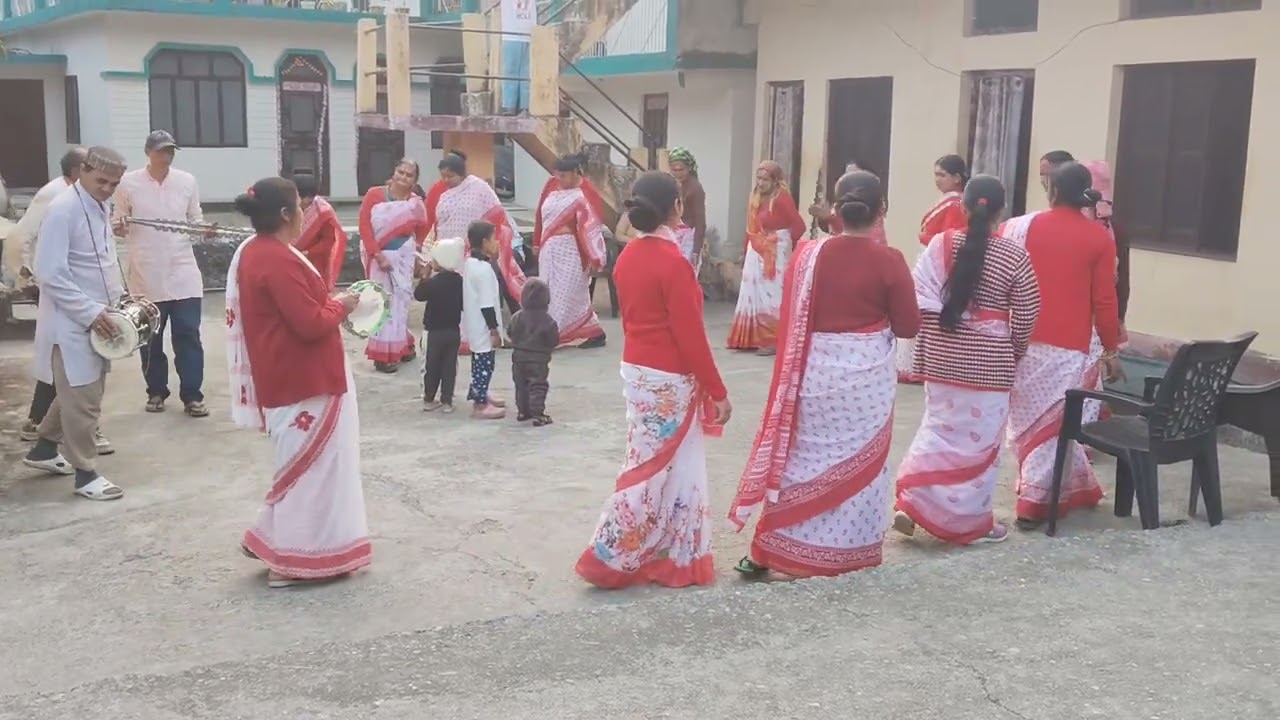 अपने गांव की होली