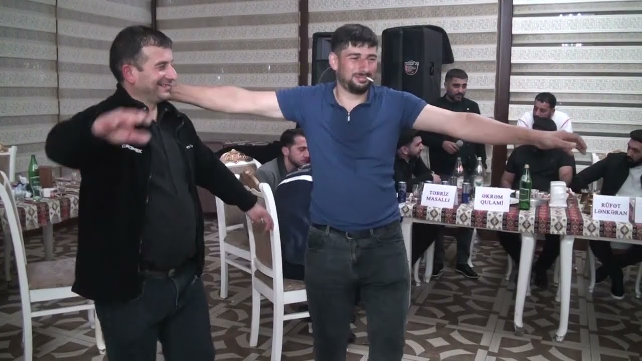 Dost Odurki Ozunu Komeye Catdirir.Rufet Dahi,Rufet Lenkaranli,Səhruz, Əkrem Qulami,Tebriz,Bahaddin