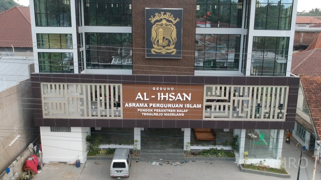 API Asrama Perguruan Islam  Pondok Pesantren Tegalrejo Magelang Ada Yang Baru, Gedung Al Ihsan