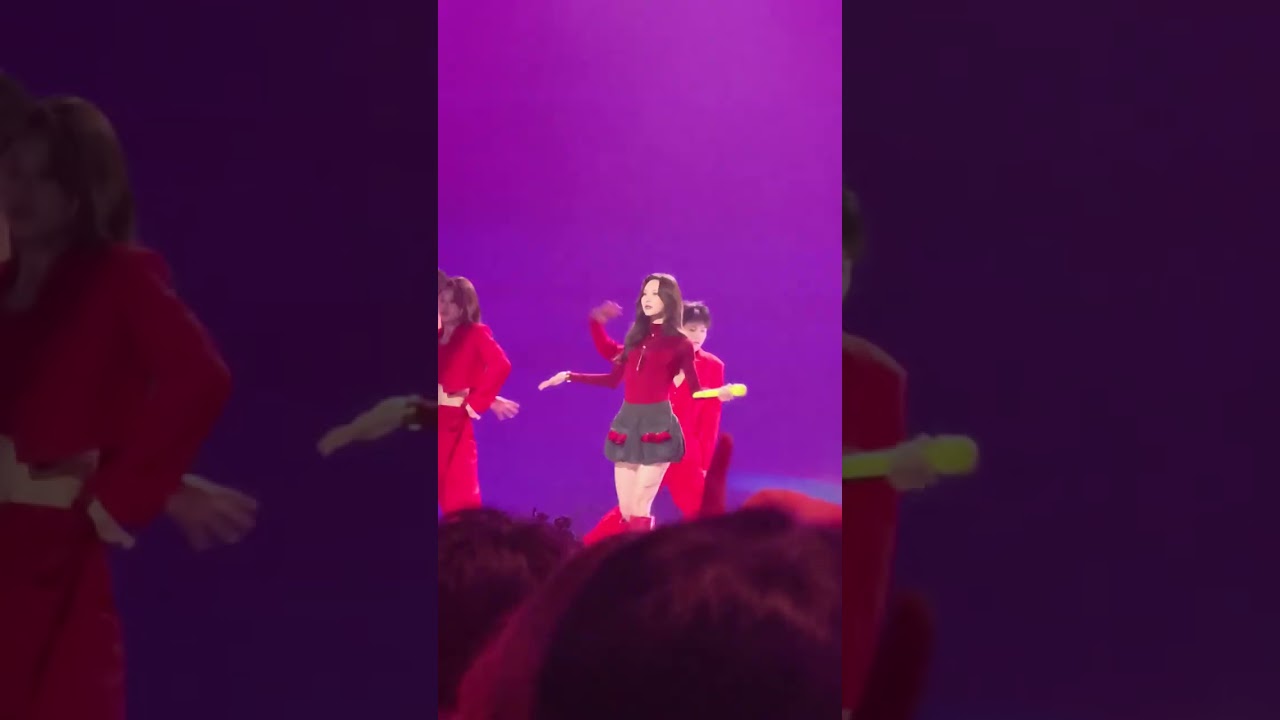 [FANCAM] 260216 Fei (王霏霏)-《TOOOOO BUSY》at 2026 Hainan Spring Festival Gala By sy  海南小z