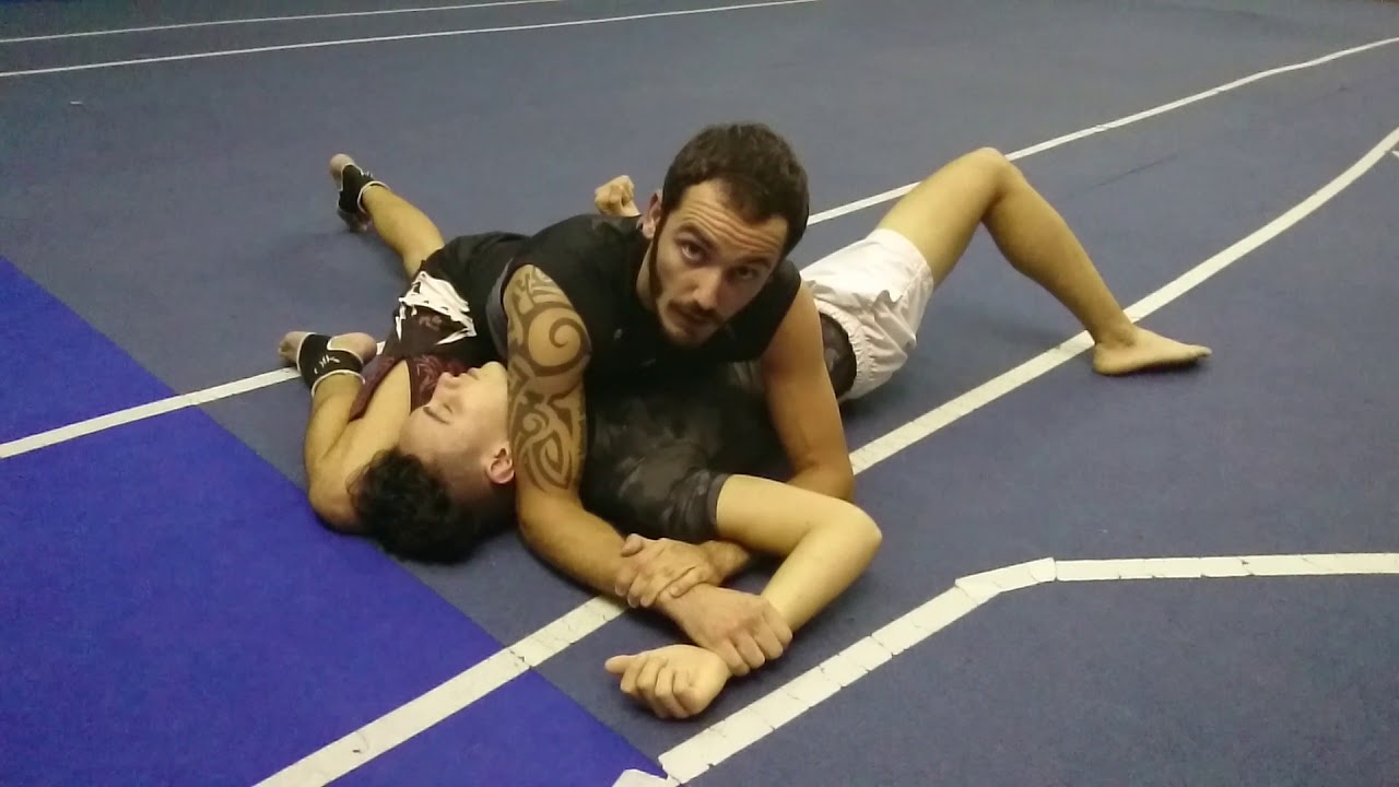 GRAPPLING . 5 . Soumission : Americana et Kimura à partir de la position de croix