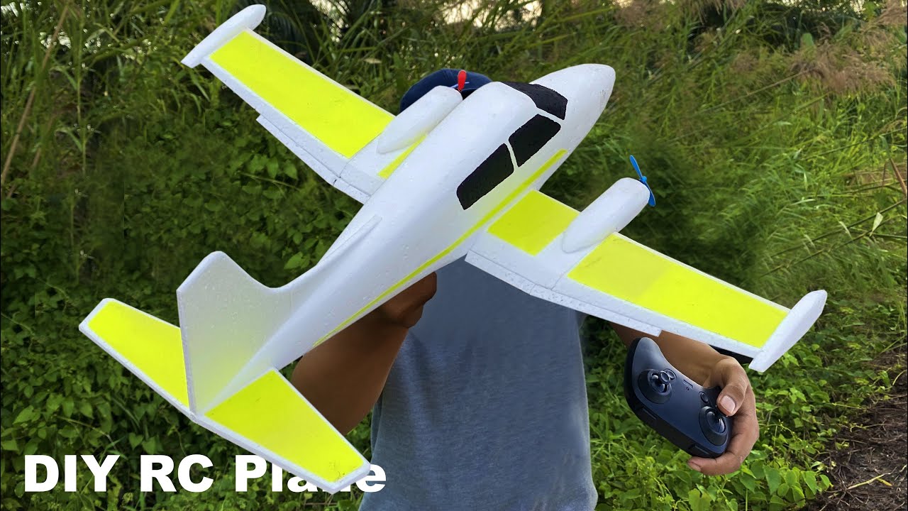 Diy a micro RC Plane Cessna 310 U3 with foam