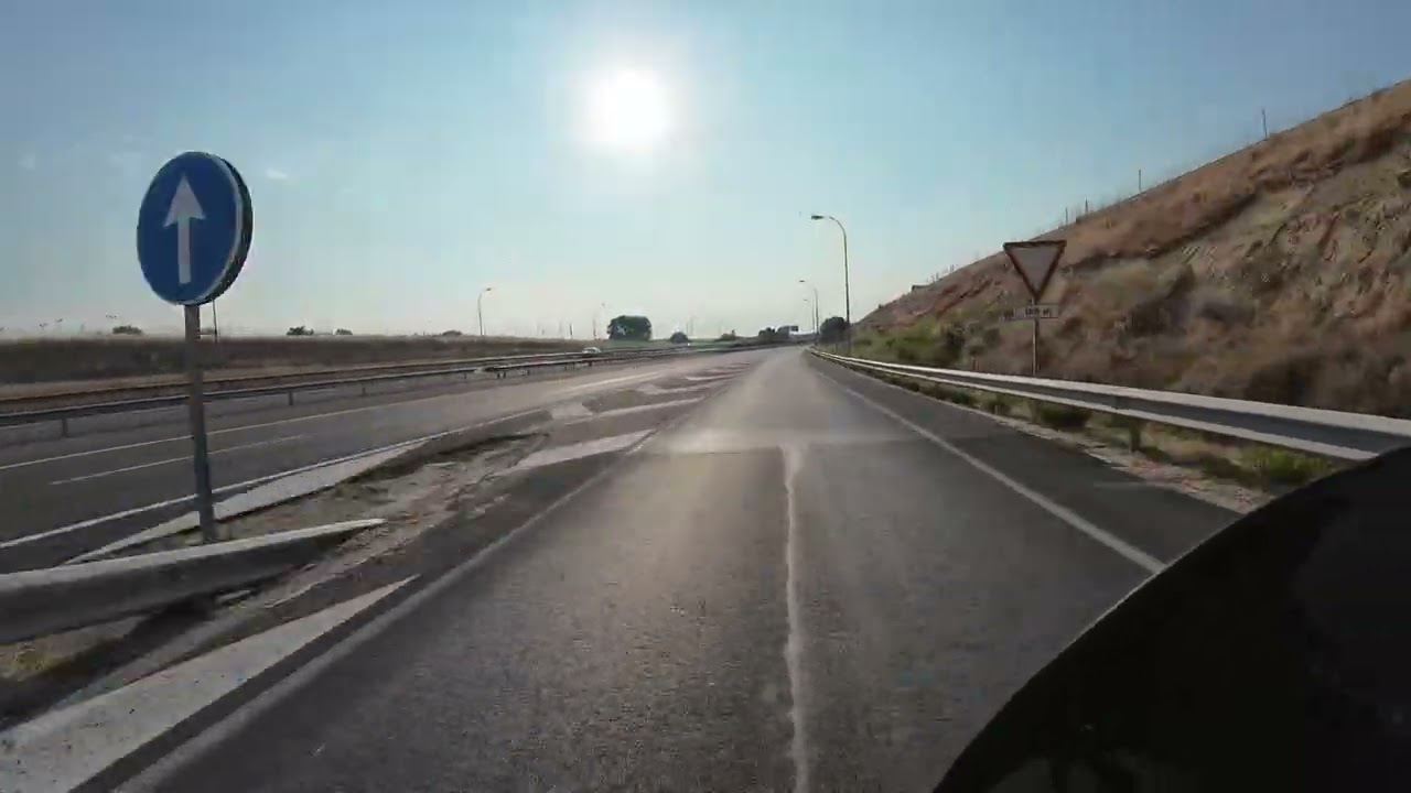 Yamaha MT09 pelas ruas de Madrid , vem comigo