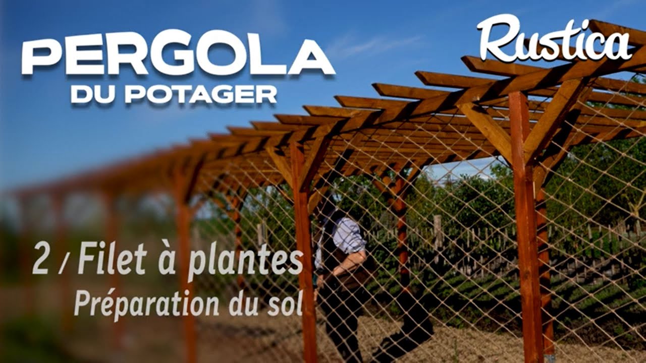 Une pergola au potager - 2 préparation du sol et fixation du filet