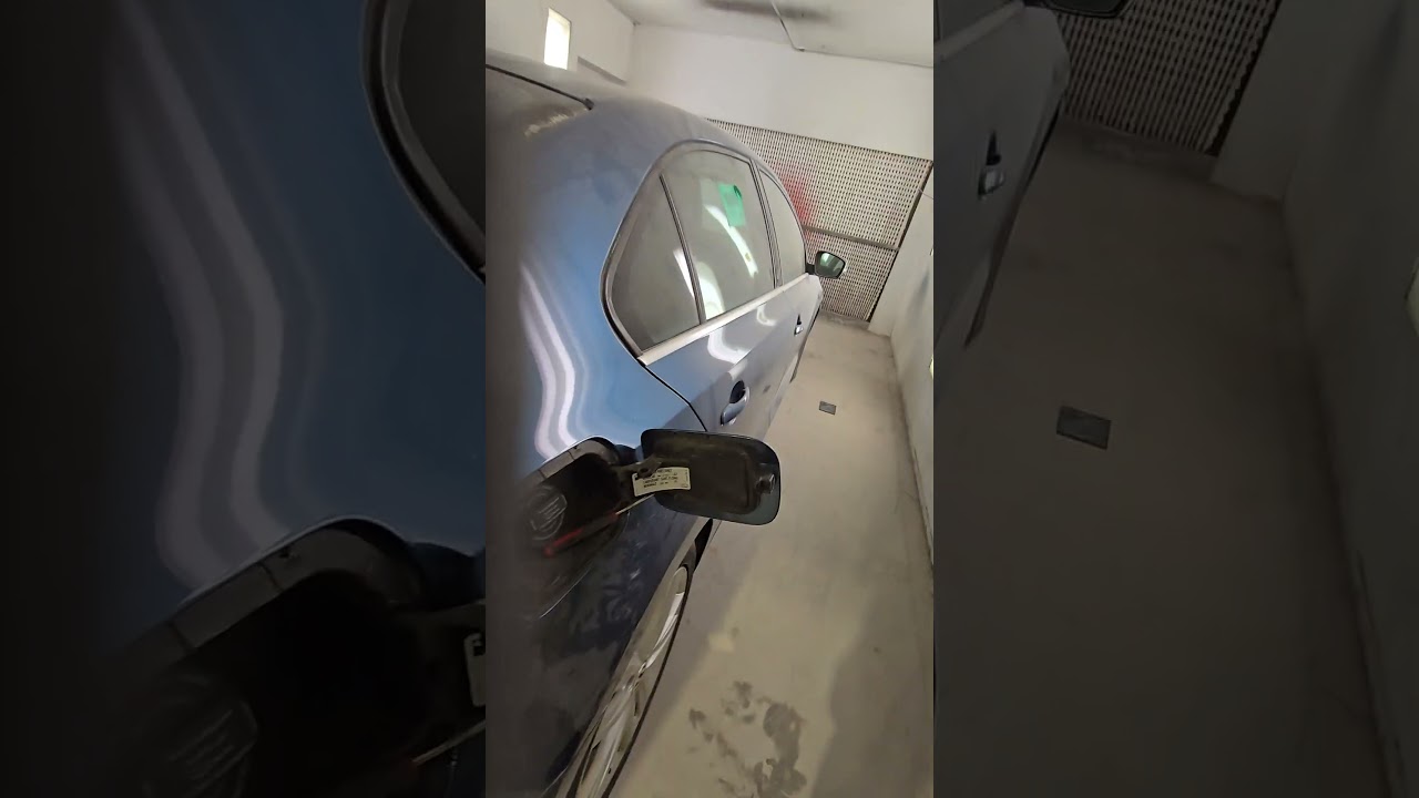 2016 volkswagen jetta gas cover removal