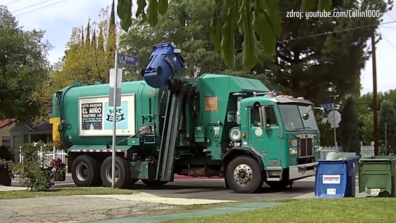 Spla&scaron;en&yacute; popel&aacute;ř děl&aacute; prav&yacute; opak toho, za co je placen