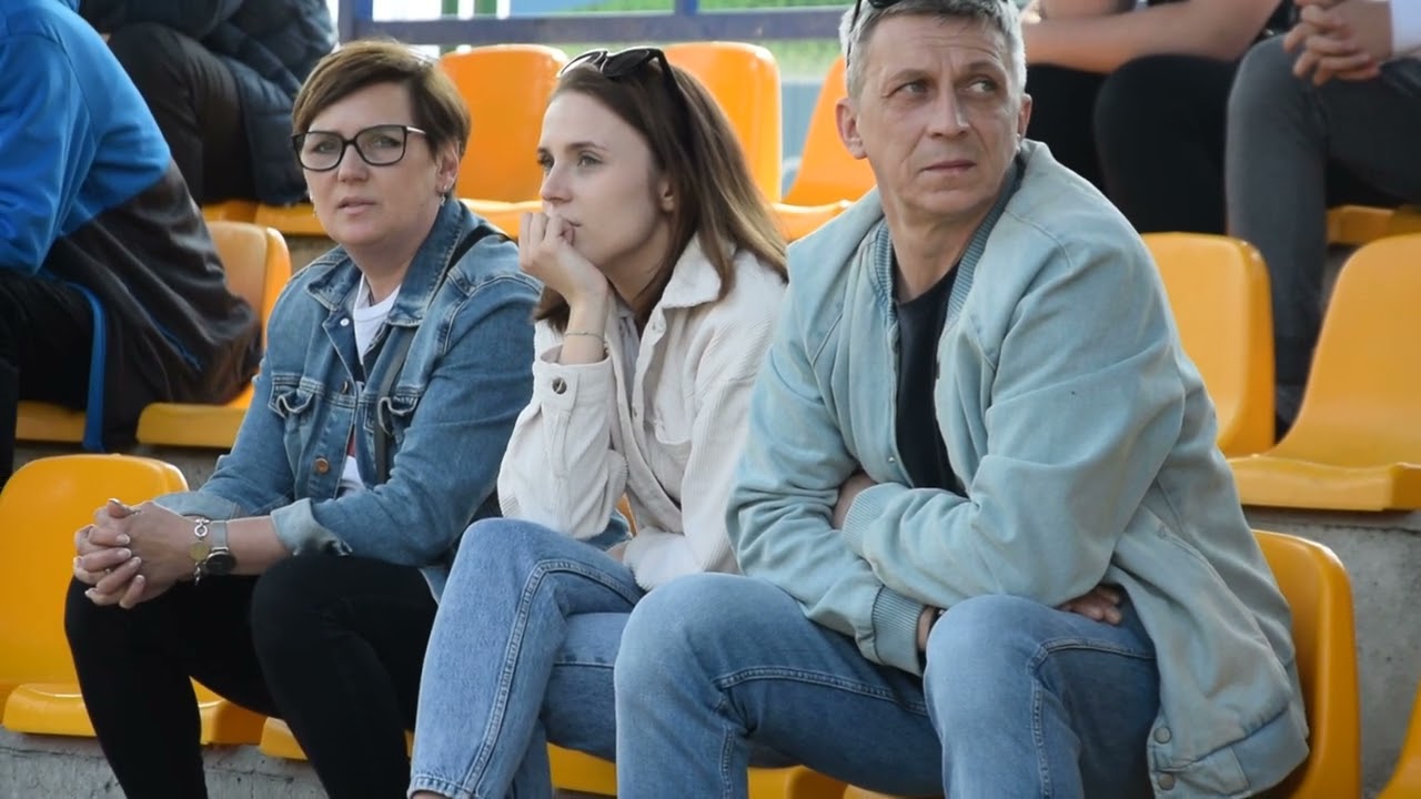 Grad bramek, emocje i czerwona kartka. Victoria - SKP Słupca 3:4